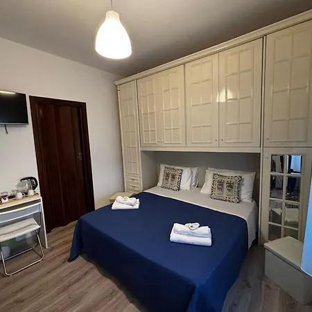 Santa Lucia 3*